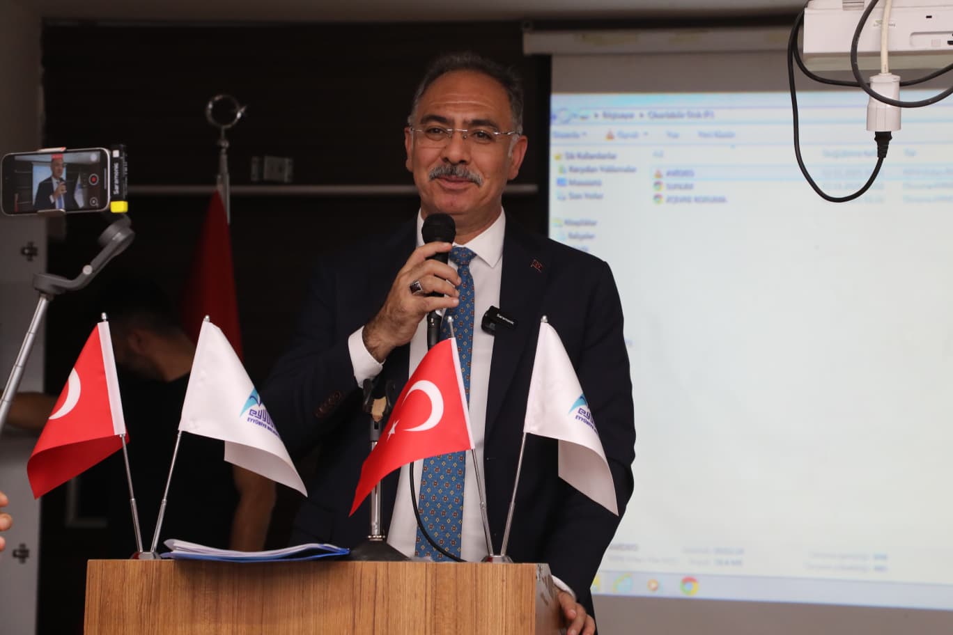 Eyyübiye Belediyesi’nin “Temiz Eyyübiye, Temiz Gelecek” sloganıyla başlattığı, okullarda çevre