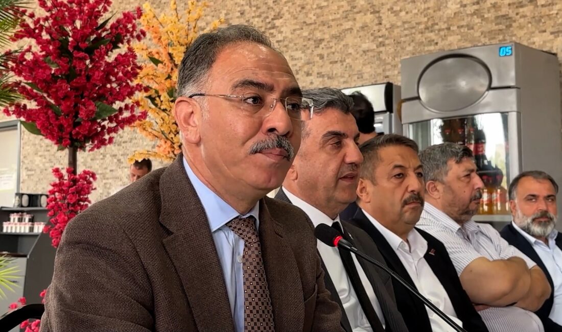  
Eyyübiye Belediye Başkanı Mehmet Kuş, Şanlıurfa’da görev yapan yerel