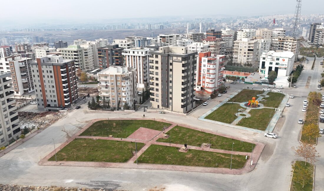 Karaköprü Belediyesi, ilçede yeşil alan oranını artırma hedefiyle Doğukent Mahallesi’nde